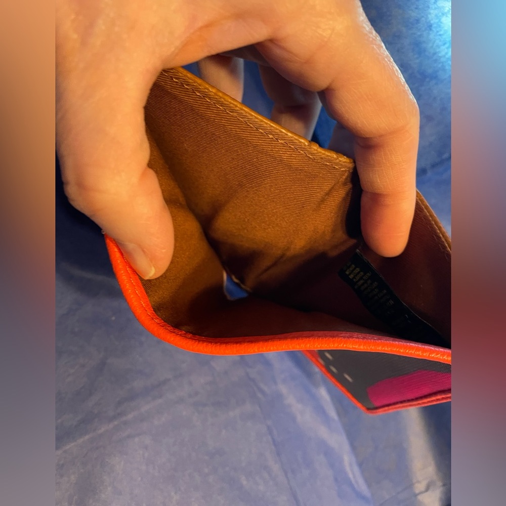 Fossil’s Abstract Designed Pvc Coated Textile Fol… - image 7